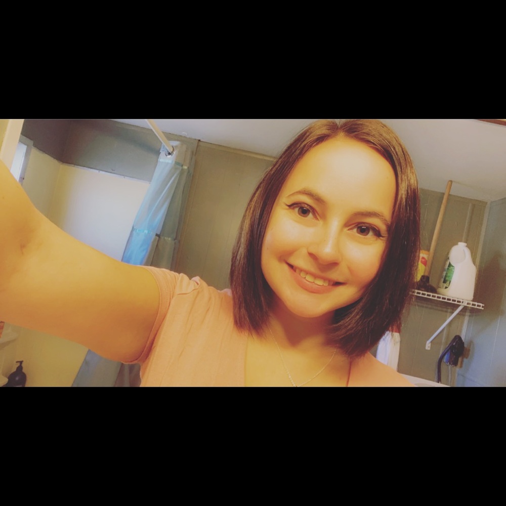 Meet your Posher, Candace